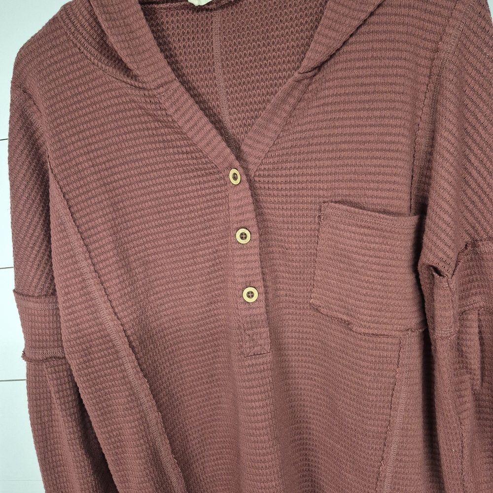 New In Raw Edge Detail Hooded Knit Woman's Top Dark Mauve Size Small - Picture 6 of 9